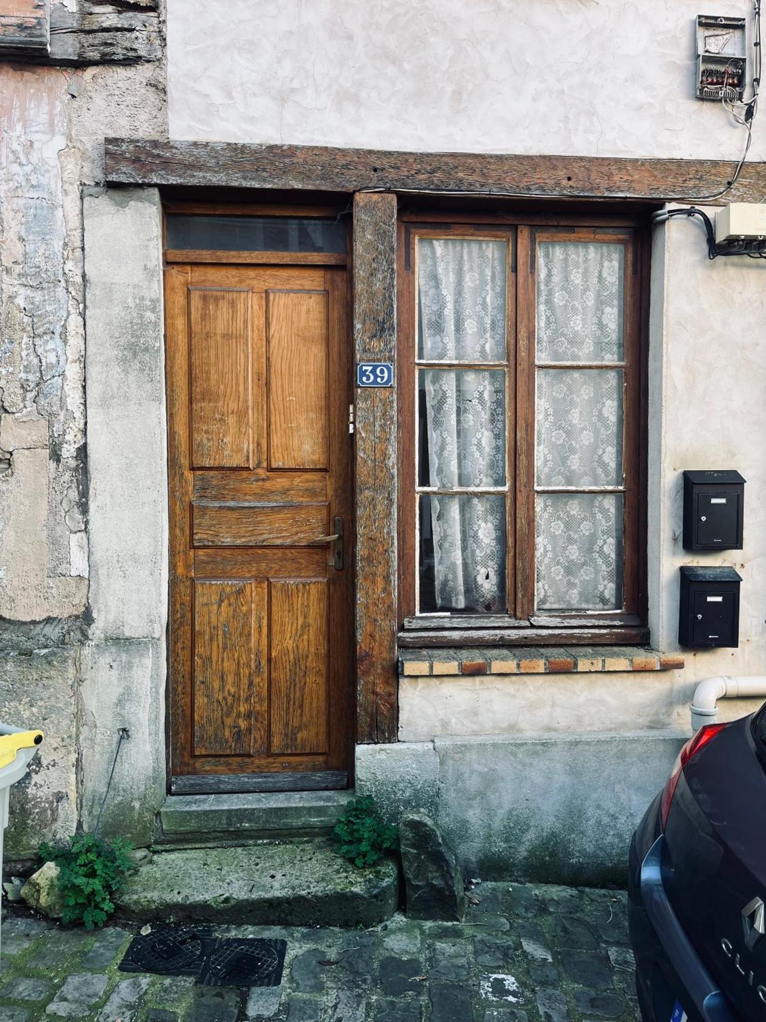 La Vue Secrete De Neauphle Neauphle-le-Château Exterior foto
